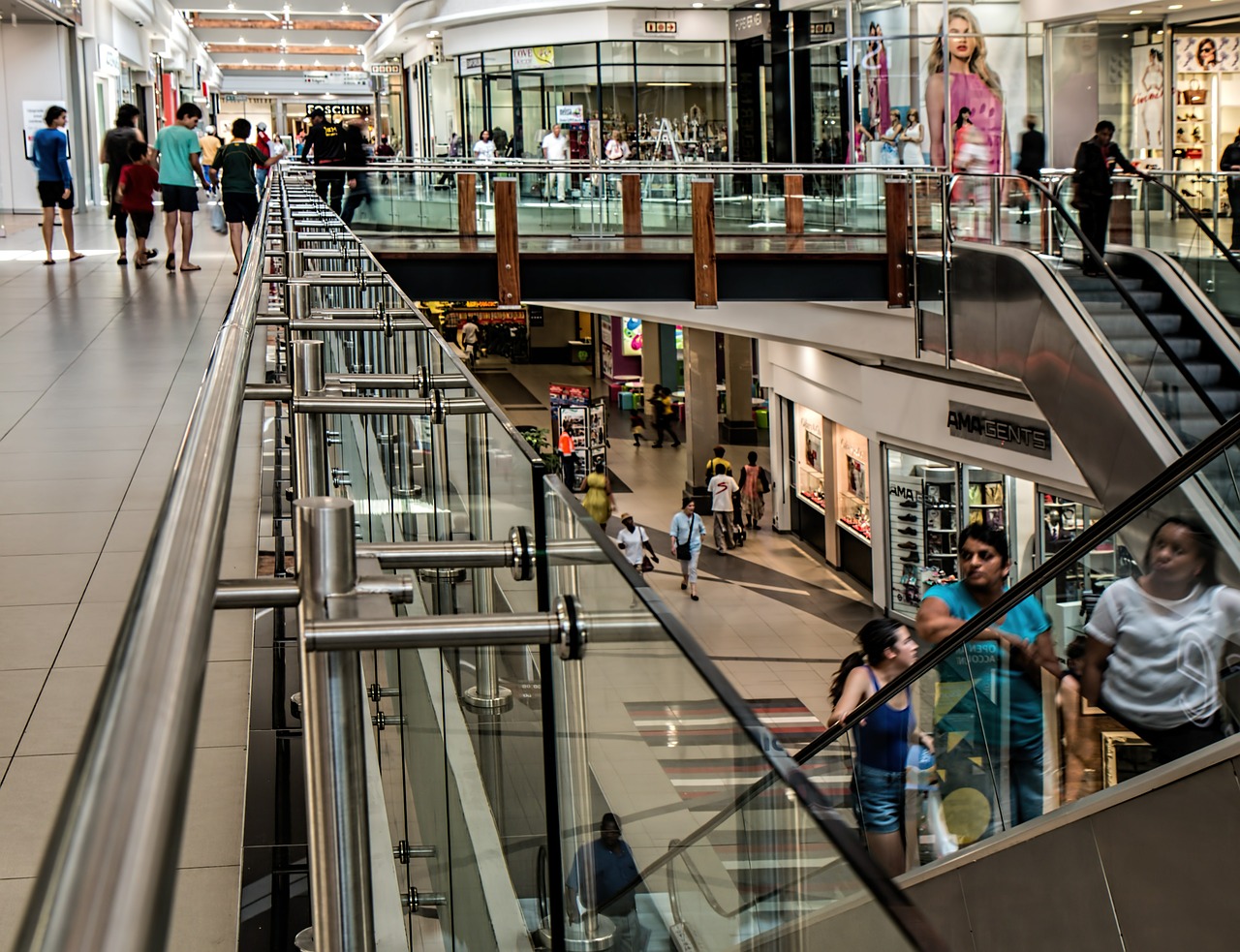 shopping-mall-g89d9fcb84_1280
