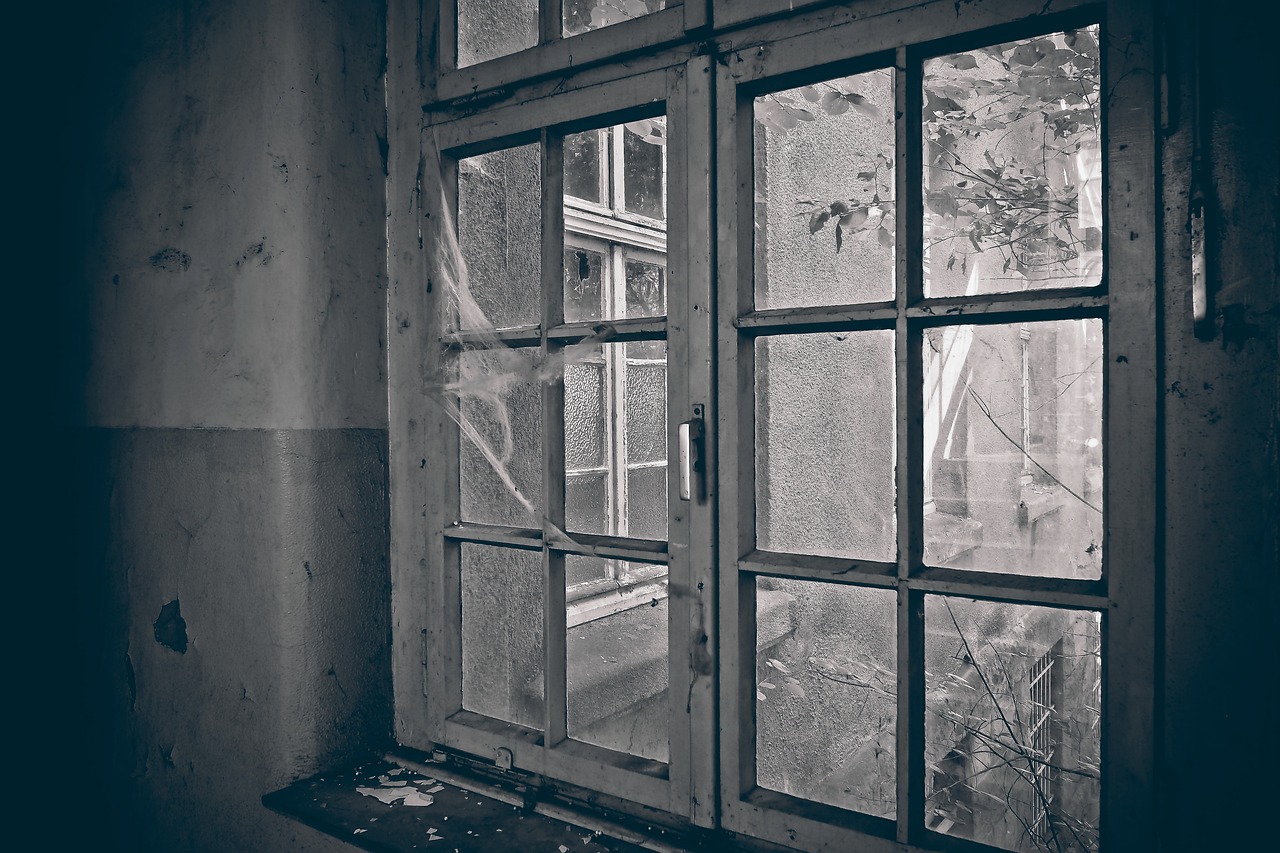 lost-places-1685554_1280