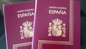 no impide obtener la nacionalidad española
